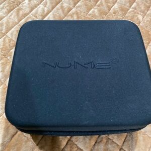 NuMe hair wands with case